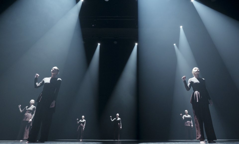Lithuania’s Independence Day in Helsinki Spotlighted by a Modern Dance Portrait of Queen Catherine Jagiellon